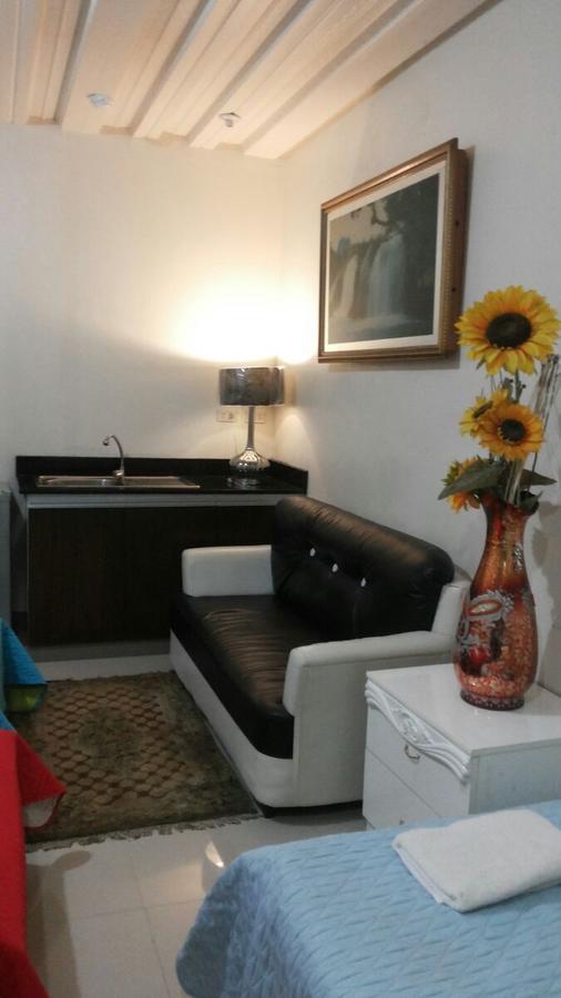Kassel Del Amor Transit Airport Lodge Paranaque City Esterno foto